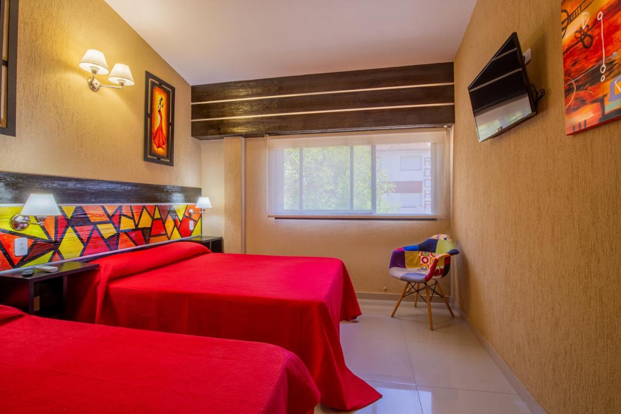 Hotel Calimera Santa Teresita Phòng bức ảnh