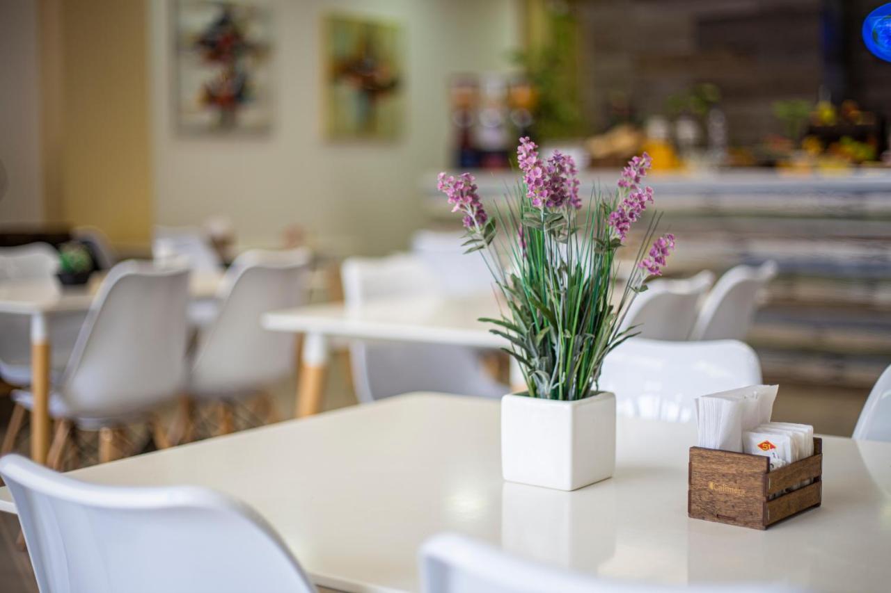Hotel Calimera Santa Teresita Ngoại thất bức ảnh