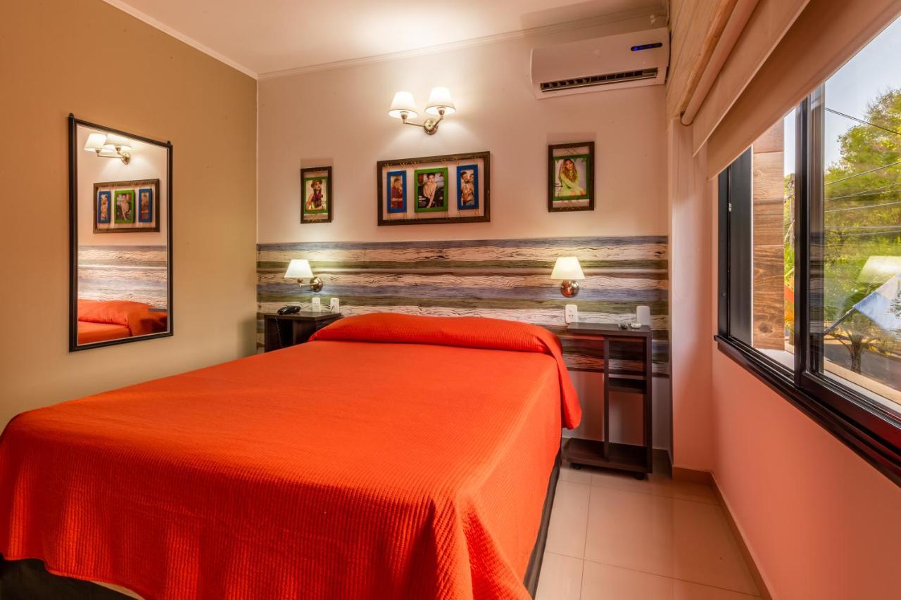 Hotel Calimera Santa Teresita Phòng bức ảnh