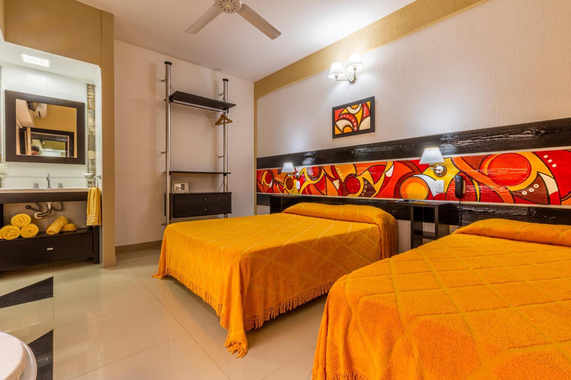 Hotel Calimera Santa Teresita Phòng bức ảnh